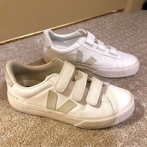 Veja Velcro Strap Sneakers - White / Cream